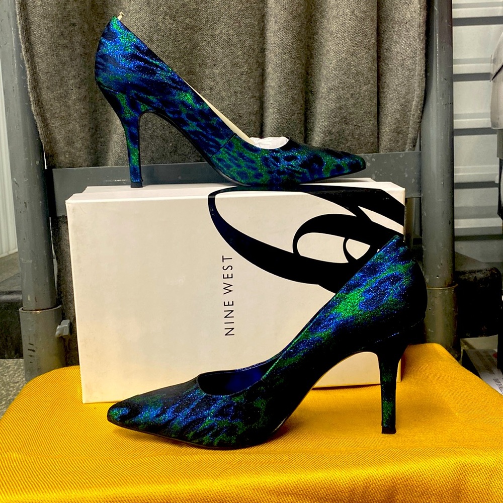 Size 8.5 Sparkle Animal Print Heel